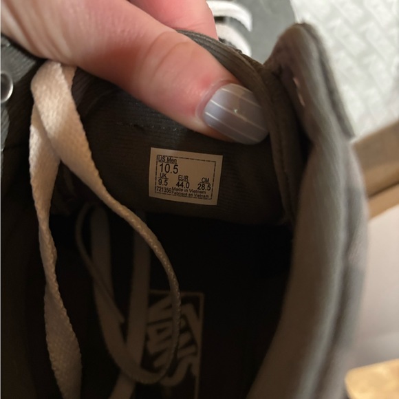 Vans Men's Checkered Gray High-Tops - Picture 5 of 5